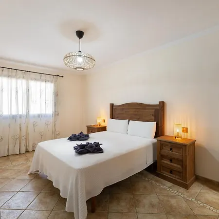 Carabela - Vipvipvillas * Коральео